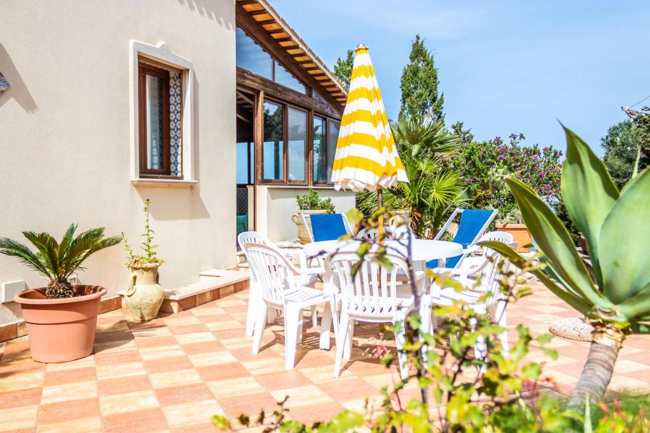 Villa Verde Con Vista Sul Mare San Vito Lo Capo Eksteriør billede