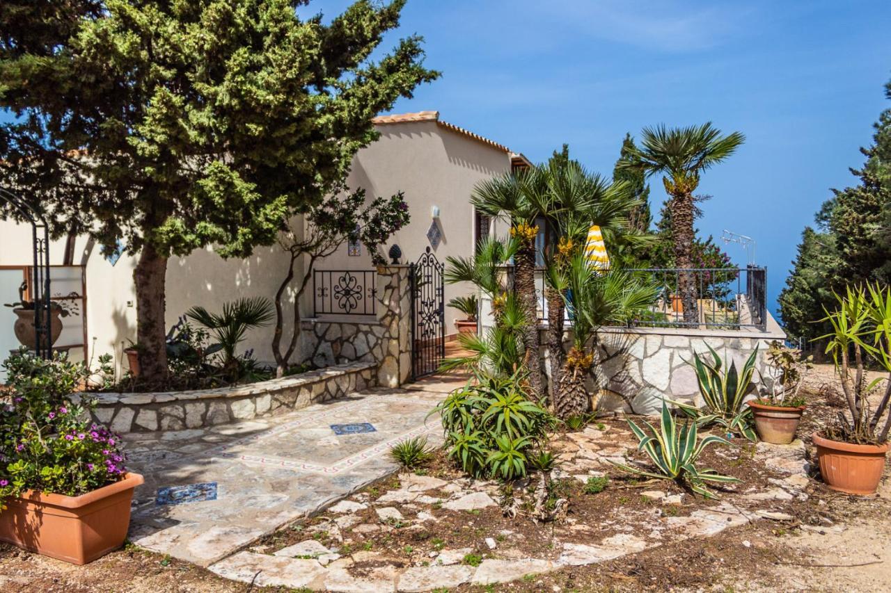 Villa Verde Con Vista Sul Mare San Vito Lo Capo Eksteriør billede